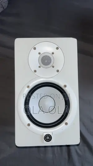 Yamaha HS50M 5-Inch Powered Studio Monitors (First Gen)