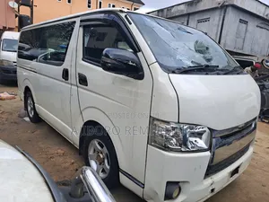 Toyota HiAce 2011 Super GL