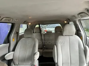 Toyota TownAce 2014 Fari