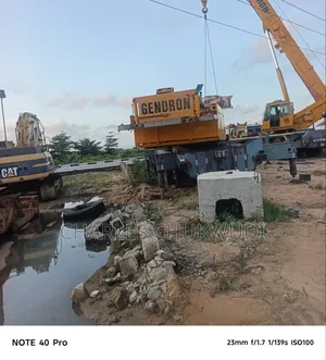 Grove RT980 80-Ton Rough Terrain Crane (Foreign Used)