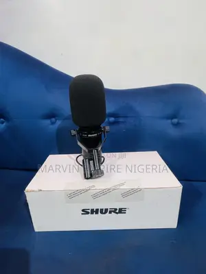 Neat as New Shure SM7B Professional Microphone