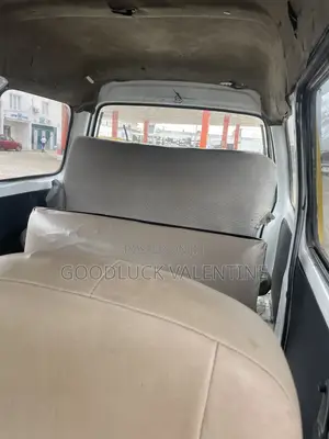 Suzuki APV Minibus 2010 - Ja