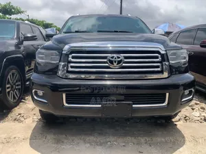 2018 Toyota Sequoia Black - Fully Loaded
