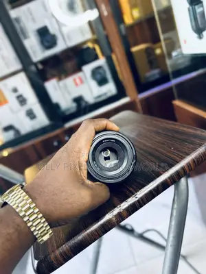 Sony 50mm f/1.8 FE Prime Lens