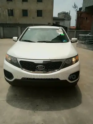 Kia Sorento LX 2012 Fari