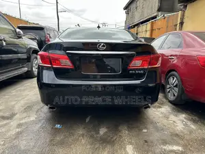Lexus ES 350 2011 Baki