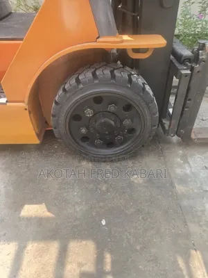 Toyota Forklift 3 Ton LPG - Belgium Grade