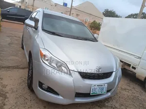 Toyota Matrix 2010 Brown - Na Najeriya Aka Yi Amfani Da Shi