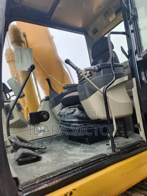 Caterpillar 320cl Long Boom Excavator