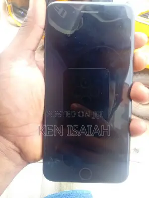 Apple iPhone 7 Plus 128GB Baki