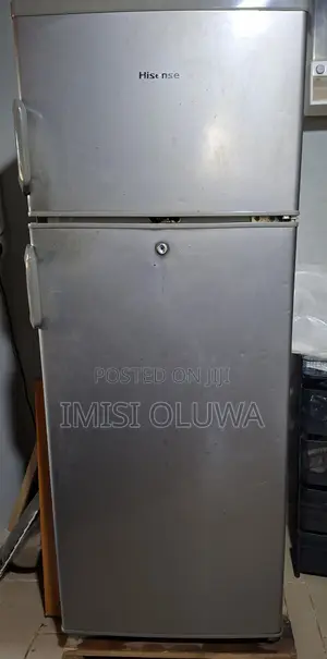 Amfani da Hisense Girman Ƙofa Biyu Firij