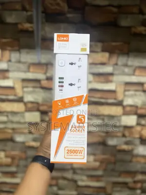 LDNIO 5-Way Power Socket with 4 USB Ports - 2500W