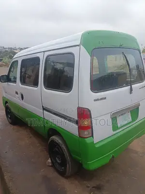 Suzuki APV Minibus 2010 - Fari