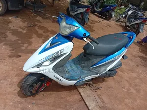 Kymco Agility 125 Scooter 2023 - Kai Dama daga Belgium