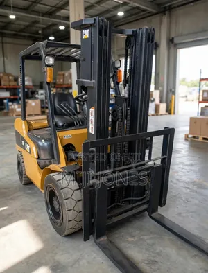 3Ton CAT Forklift - 3-Stage Mast, Side Shift