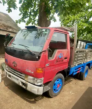 Toyota Dyna 150 (2000) - 2RZ Petrol Injini, Tayoyin 6