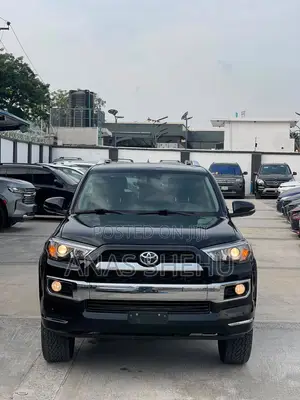 2020 Toyota 4-Runner Limited Baƙi