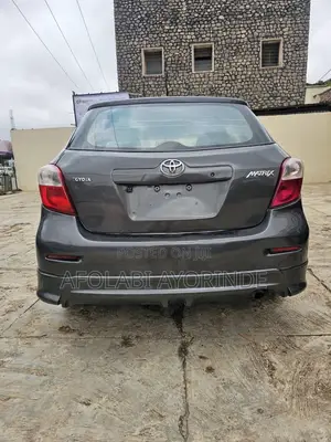 Toyota Matrix Hatchback 1.8L Automatic ta 2010