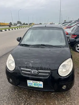 Kia Rio EX Hatchback 2013 - Baƙi