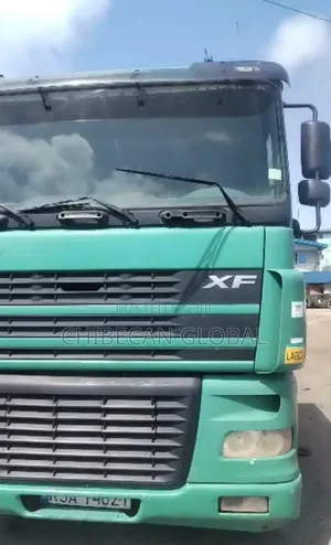 DAF XF 95 Truck Head - 10 Tayoyi (Foreign Used)