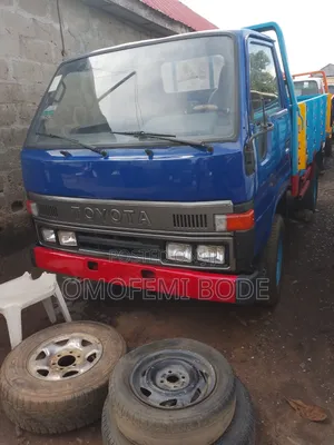 Toyota Dyna 150 Truck - Tayoyi 4, Man Fetur, Injini 3Y