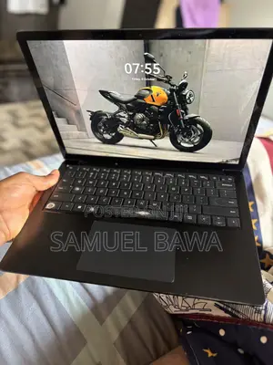 Microsoft Surface Laptop 16GB RAM, AMD Ryzen 5, 256GB SSD