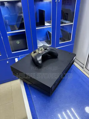 Xbox One X 1TB Console da aka yi amfani da shi