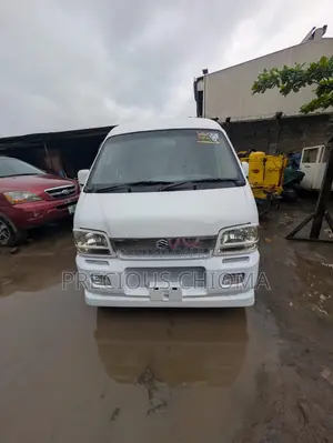 2010 Suzuki APV Minibus - White