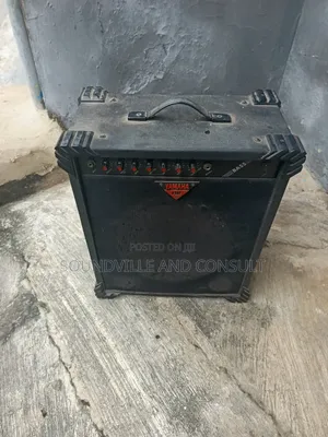 Amf Bass na Yamaha HB3000B da aka yi amfani da shi