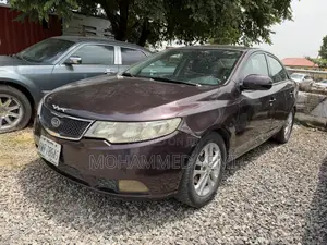 Kia Cerato 2011 Burgundy