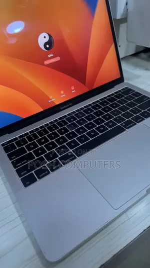 Apple MacBook Pro 2017 13" 8GB RAM Intel Core i5 256GB SSD