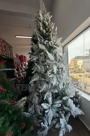 Deco Snowy Christmas Tree 8ft
