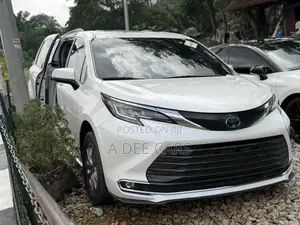 Toyota Sienna Platinum 7-Passenger AWD Hybrid ta 2021