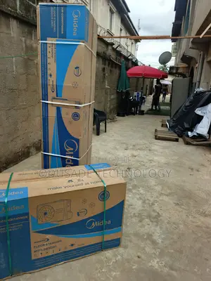 Midea MFPA-24CRDN1 24000 BTU AC Mai Tsaye Mai Inverter