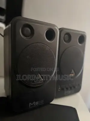 Behringer MS16 Masu Sauraren Bidiyo na Studio (An Riga An Yi Amfani Da Su)