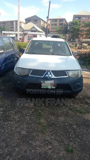 Mitsubishi L200 Double Cabin 2006 White