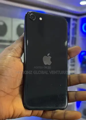 Apple iPhone SE 128GB Baki