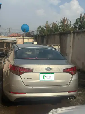 Kia Optima 2012 Zinare