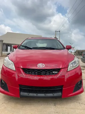 Toyota Matrix XRS Hatchback 2009