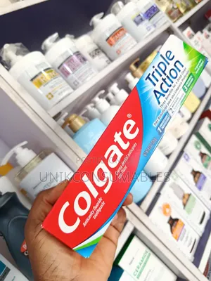 Colgate Triple Action Original Mint Toothpaste 226g