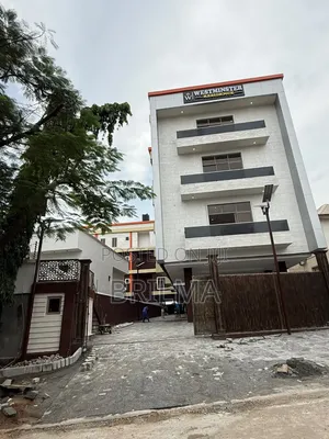 Shops/Office Space Don sayarwa a Wuse 2, Abuja