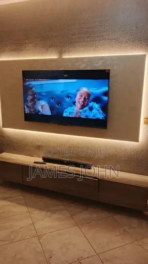 Used 43-Inch Hisense Smart LED TV