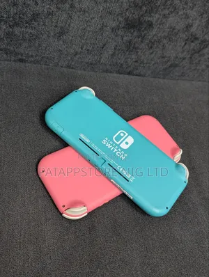 Nintendo Switch Lite - 32GB, 4GB RAM