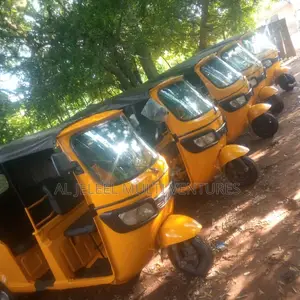 TVS King Deluxe Plus iTouch Start 2025 Yellow