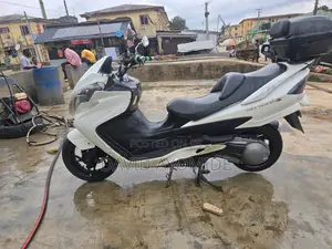 Suzuki Scooter 2019 - Fari