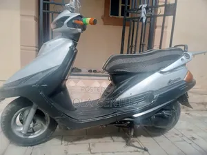 Yamaha Cygnus 2001 Silver Scooter