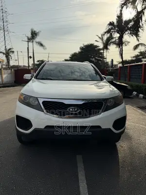 Kia Sorento 2010 Fari