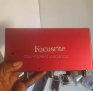 Focusrite Scarlett 2i2 (3rd Gen) USB Audio Interface