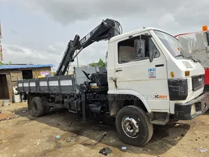 MAN 2000 Crane Truck (HIAB) - Fari