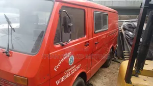 Volkswagen LT 2000 Bus